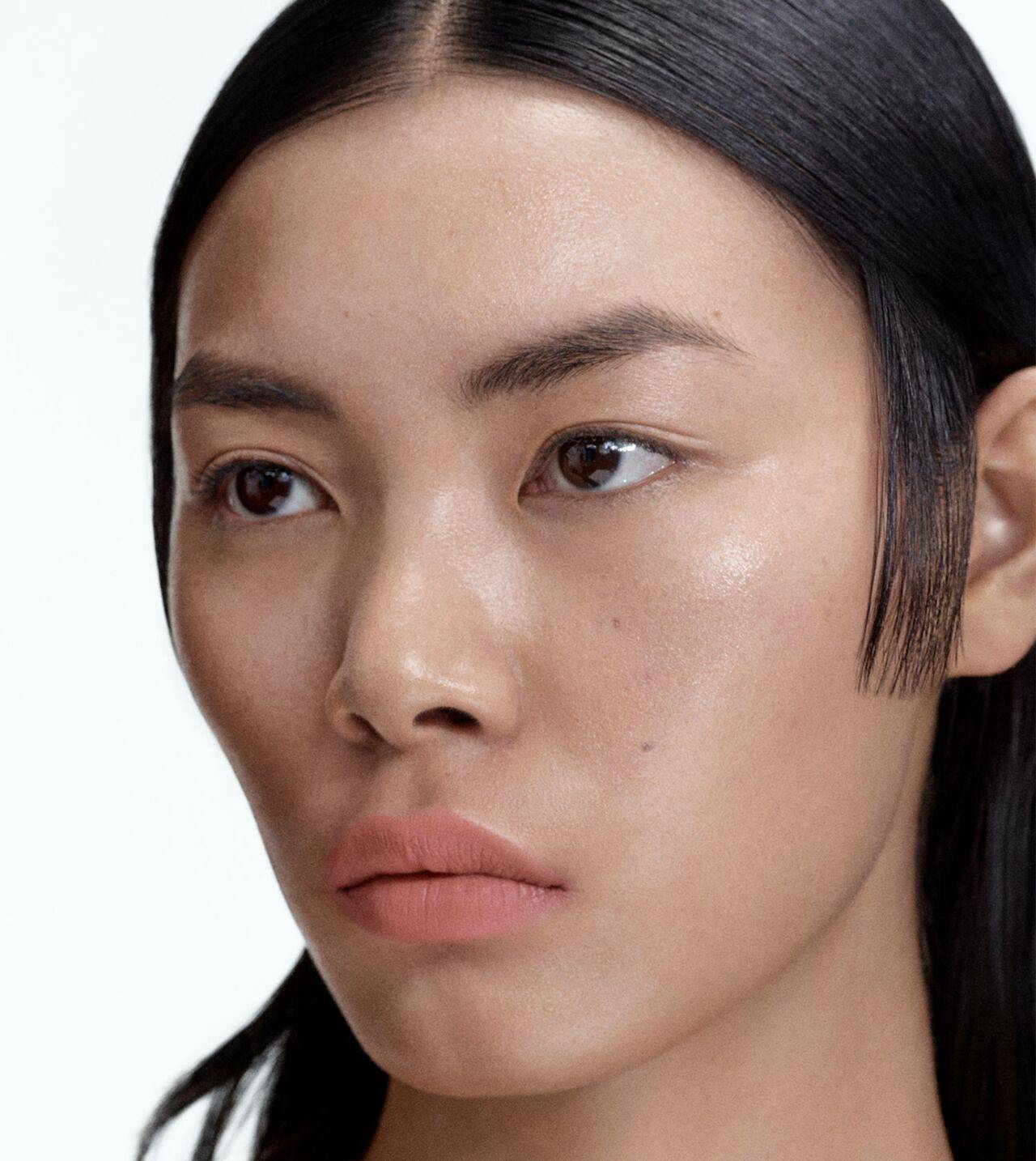 リキッドリップスティック マット ミューテッド クライ | BYREDO