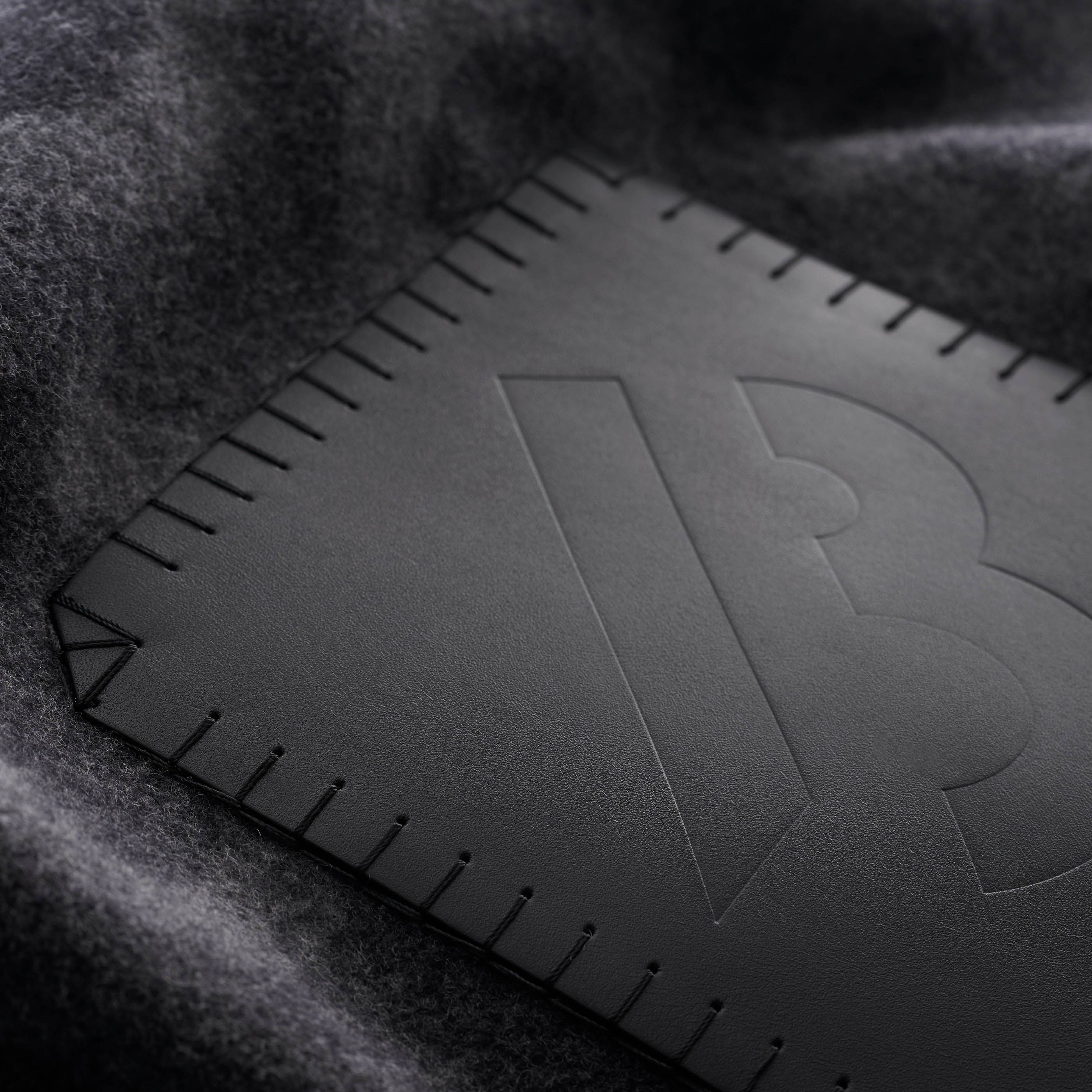 The Alphabeta Blanket - Charbon