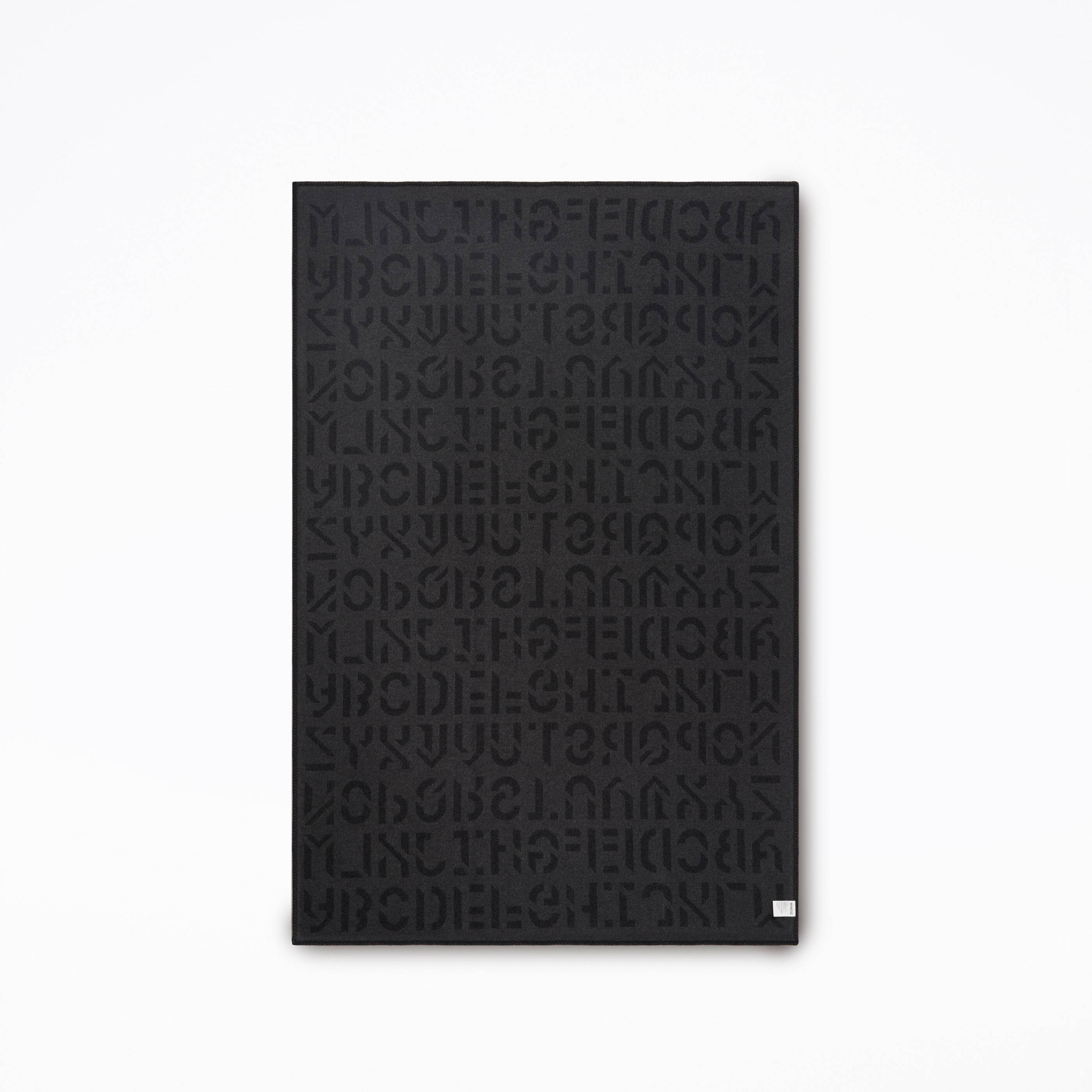 The Alphabeta Blanket - Charbon