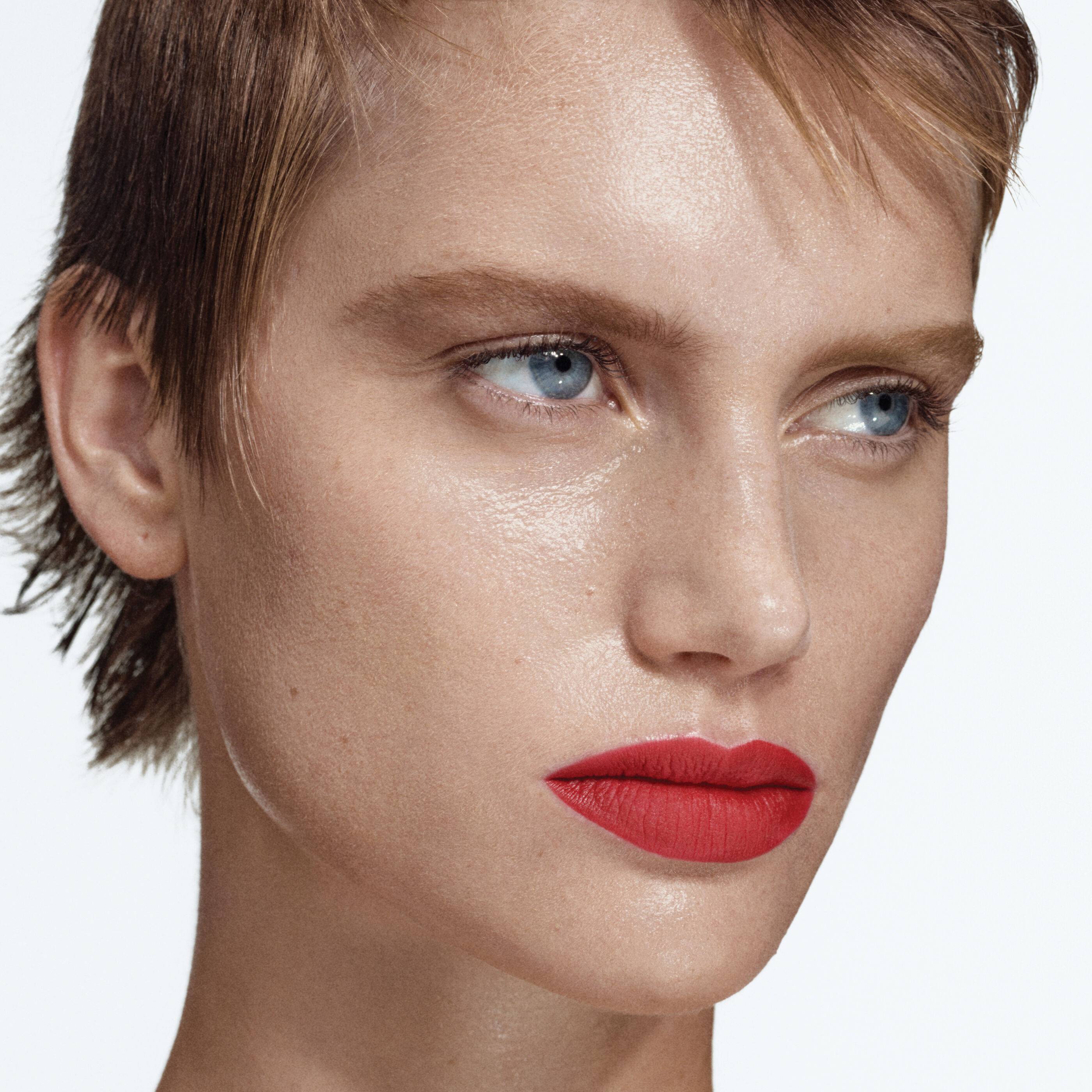 Flüssiger Lippenstift Matte